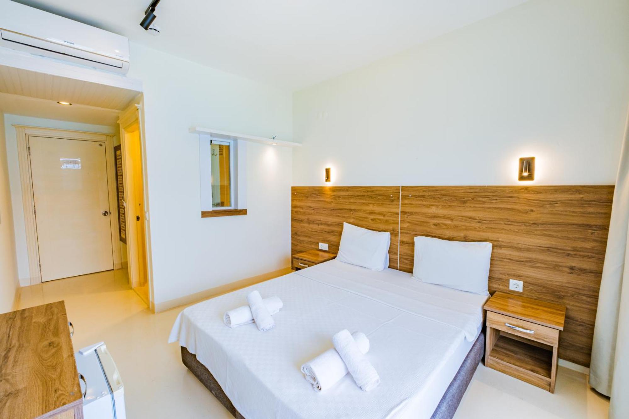 La Moda Beach Hotel 카스 외부 사진